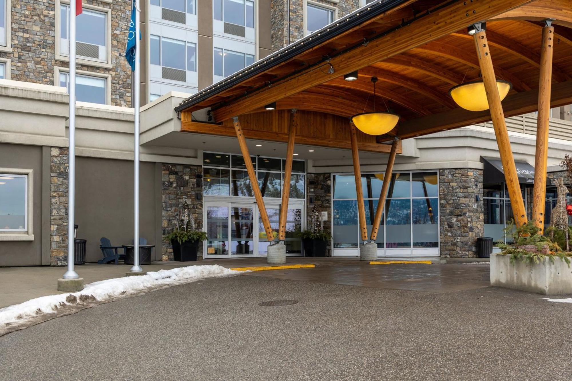 Four Points By Sheraton Kelowna Airport מראה חיצוני תמונה