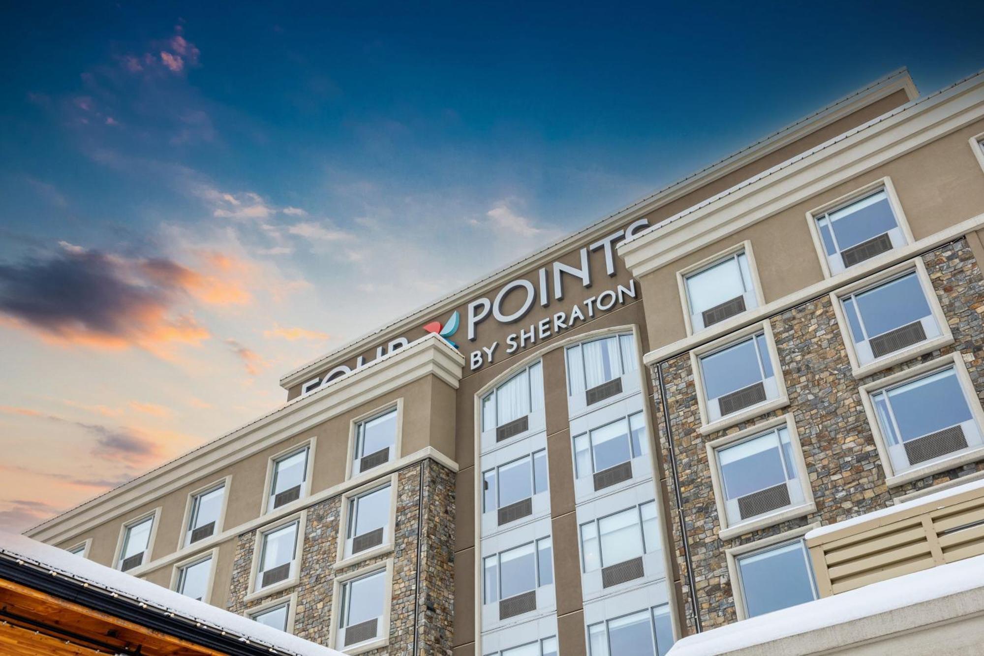 Four Points By Sheraton Kelowna Airport מראה חיצוני תמונה