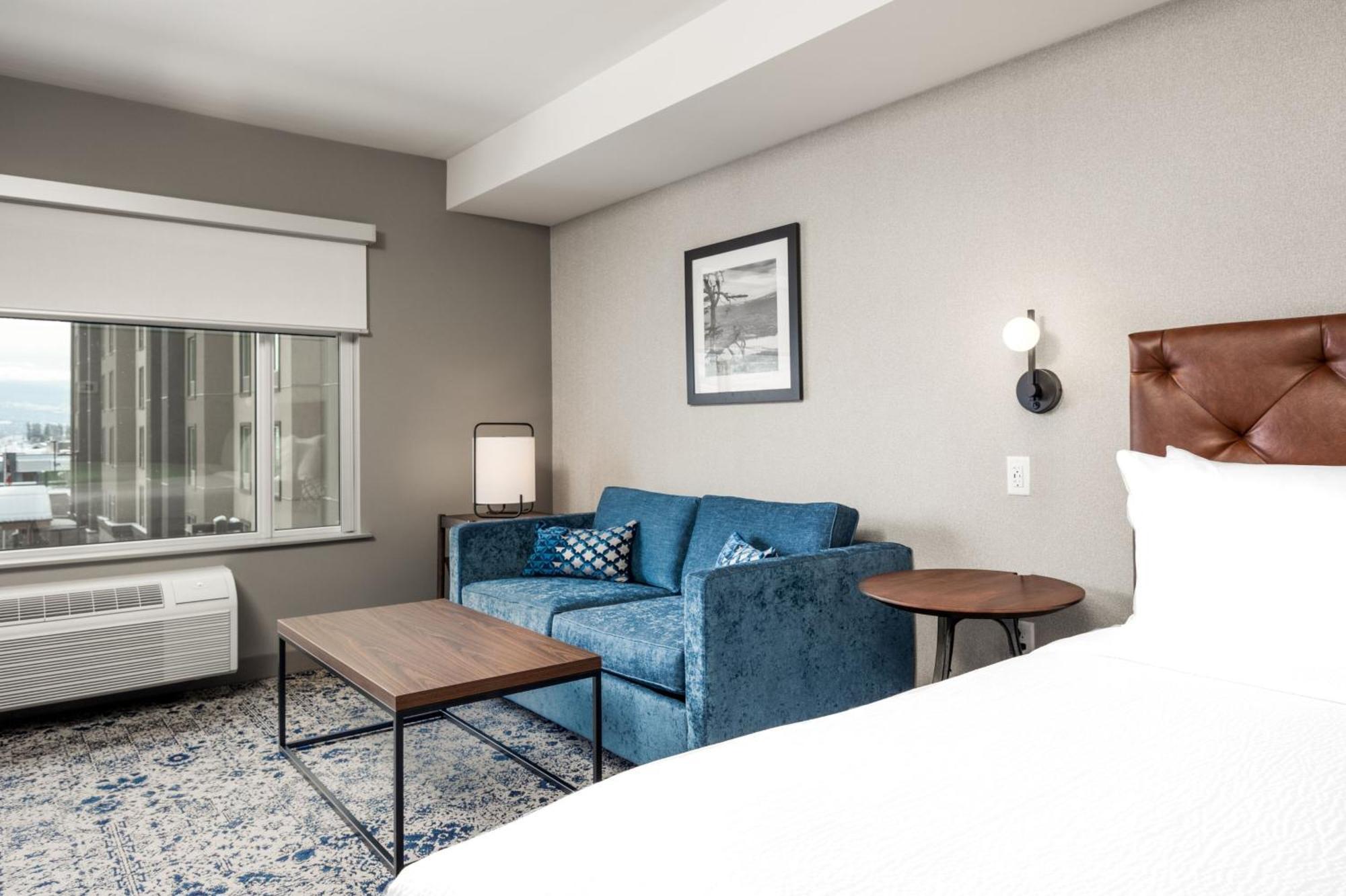 Four Points By Sheraton Kelowna Airport מראה חיצוני תמונה